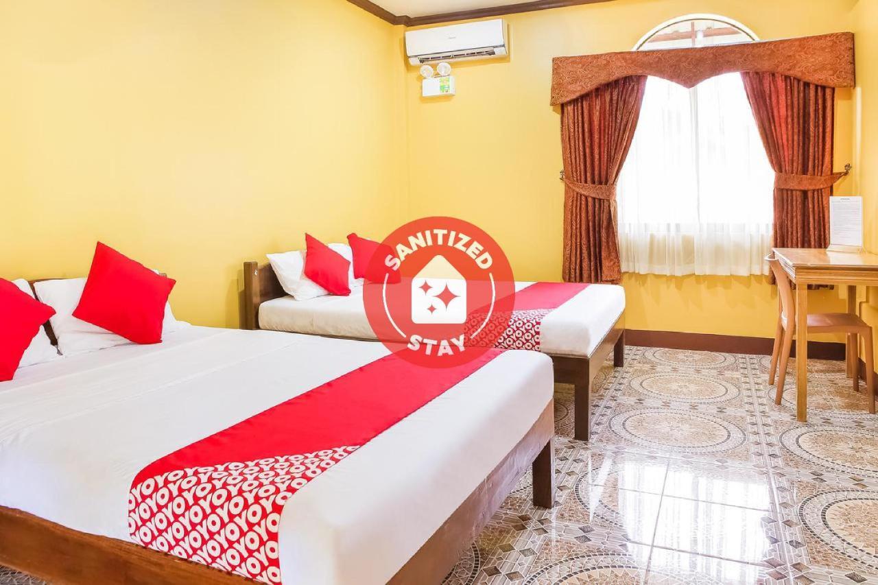 Oyo 422 Villa Emilia Pension House Panglao Extérieur photo