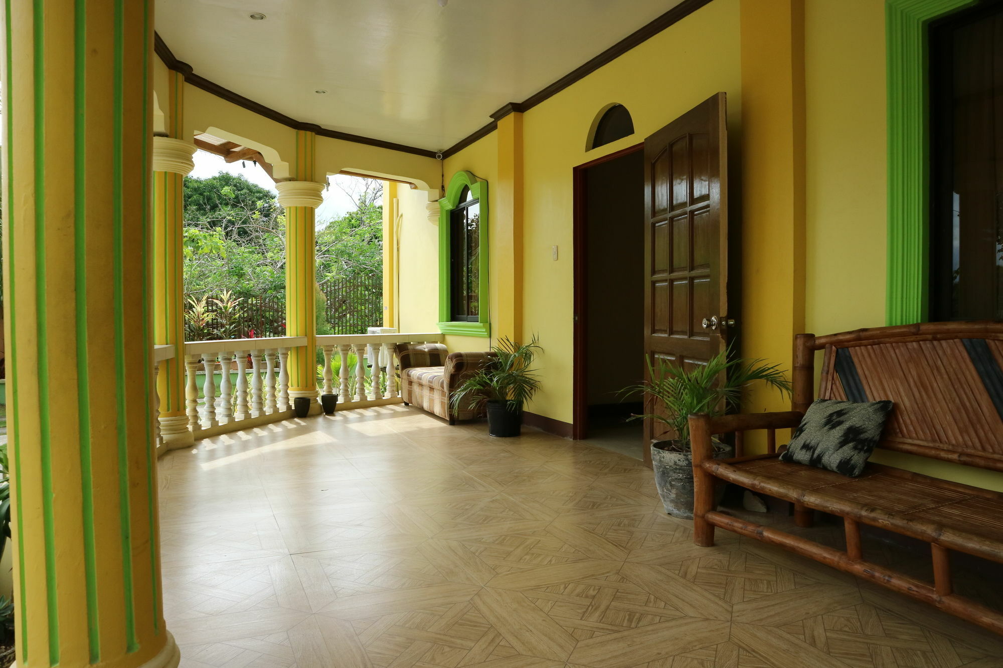 Oyo 422 Villa Emilia Pension House Panglao Extérieur photo