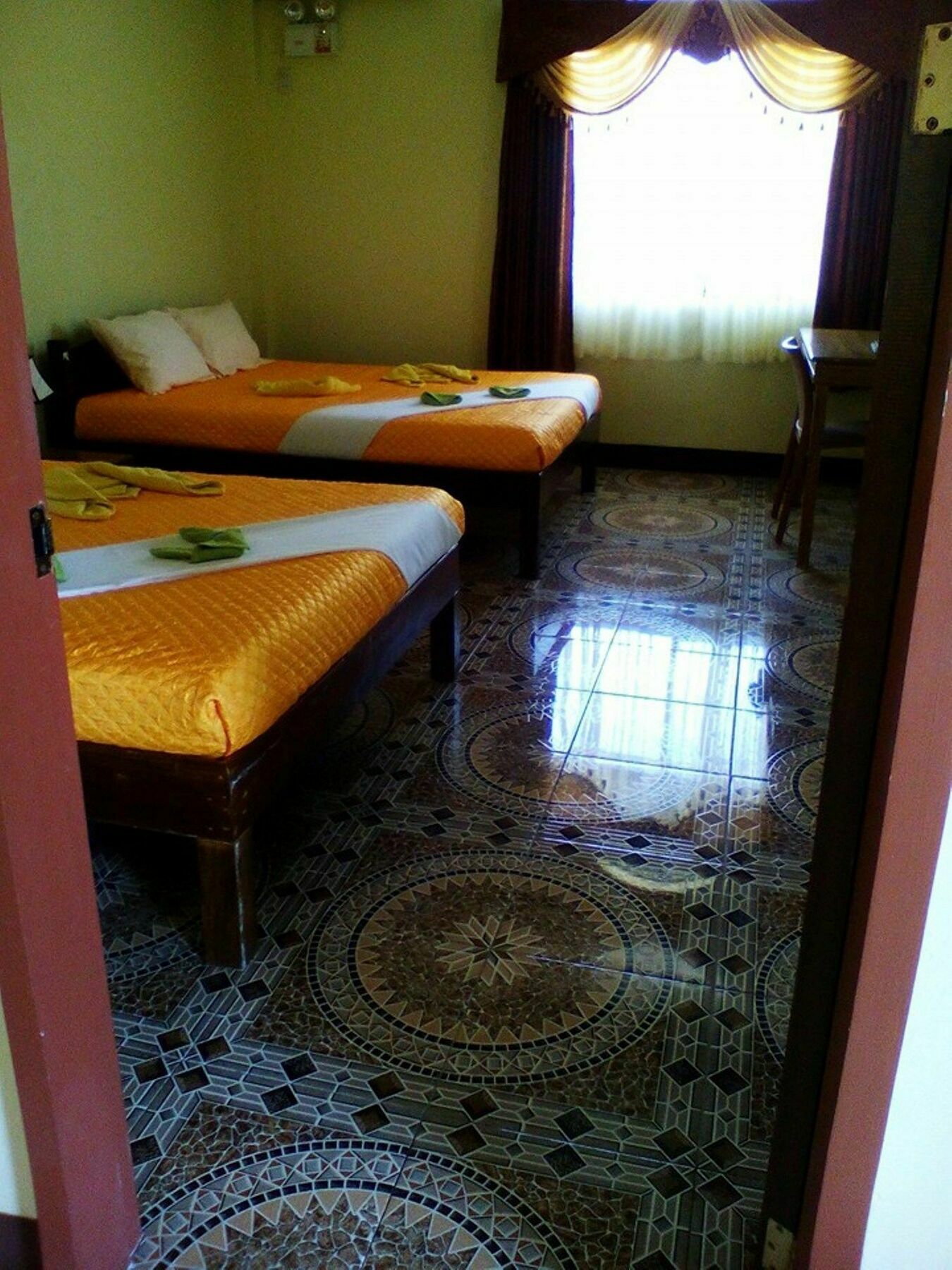Oyo 422 Villa Emilia Pension House Panglao Extérieur photo
