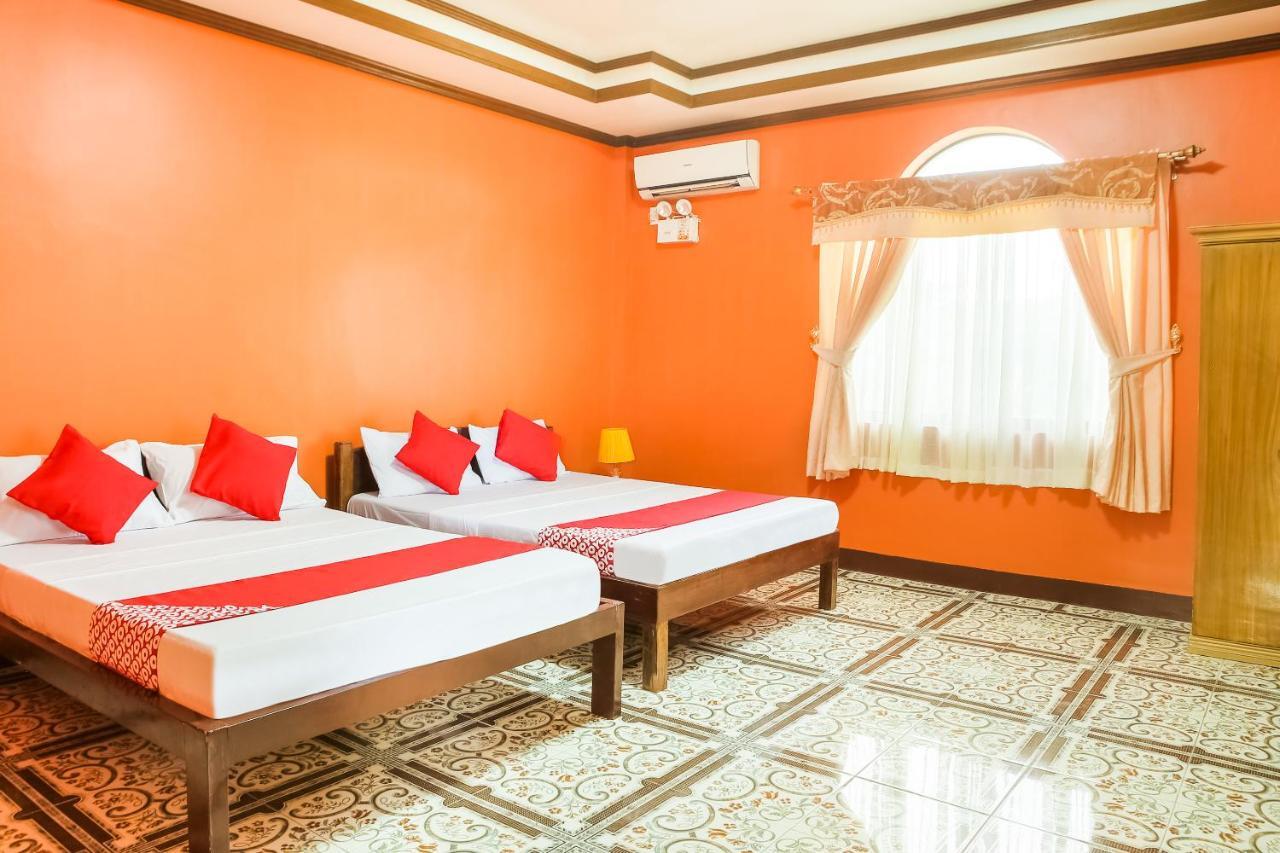 Oyo 422 Villa Emilia Pension House Panglao Extérieur photo